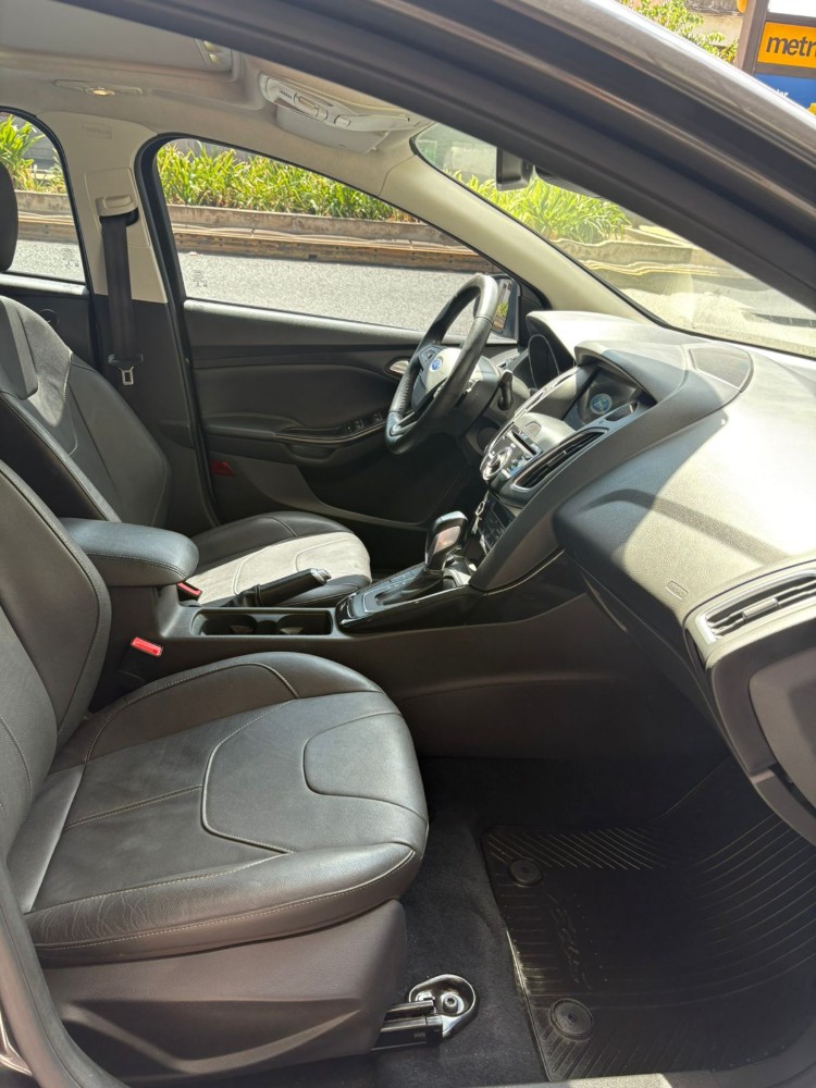 Ford Focus III Titanium sedan — foto 9